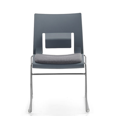 Tipo metallico Altre sedie da conferenza in plastica in PP ergonomica con design curvo confortevole