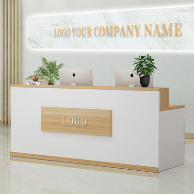 Tavolo di reception stilistico per saloni di bellezza e bancarelle al dettaglio