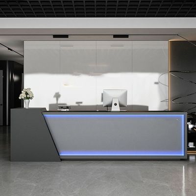 Appartamento di reception elegante e pratico per le aziende