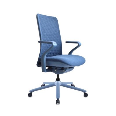 Poltrona da ufficio progettazione ergonomica per comodo schienale sedentario e girante PC Gaming