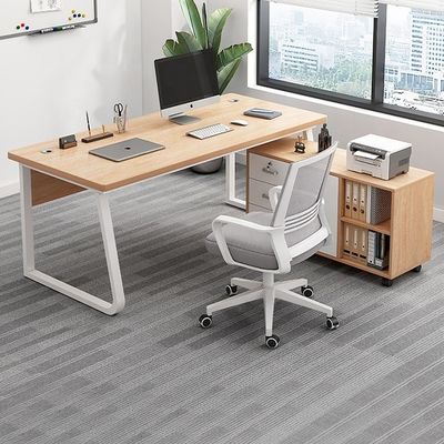 Arredamento Commerciale Semplice, Moderno, Daffare e sedia in legno con armadietto
