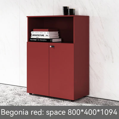 Armadietto per archivi in legno per ambienti di ufficio moderni e funzionali