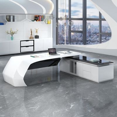 Gran tavolo in lacca personalizzabile Perfetto per manager e supervisori in ufficio