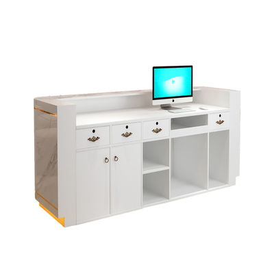 Commercio di abbigliamento scandinavo Conti piccoli con 10 e semplice assistenza post-vendita