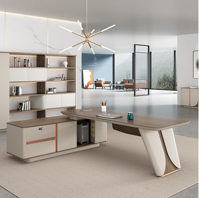 Ultimo design moderno Altezza regolabile in forma di L scrivania per giochi e lavoro in ufficio