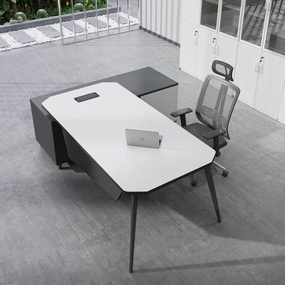 Modern CEO's Essential L Shape Wooden Executive Office Desk per lo spazio di lavoro del capo