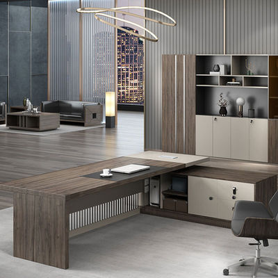 Tipo di impresa Progettazione Tavolo di ufficio in legno moderno per il CEO Boss Manager Necessità di ufficio
