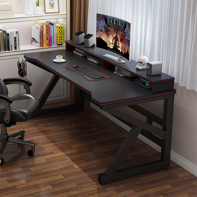 Crea lo spazio perfetto per lavorare e giocare con lo stile di design contemporaneo RGB Gaming Desk
