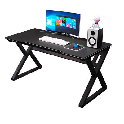 Personal computer desktop a combinazione gratuita per studenti e professionisti
