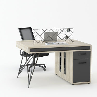 Semplice e moderno mobili da ufficio Combinazione di tavolo e sedia per postazione di lavoro aperta per il personale