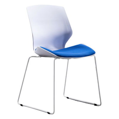 Stackable Quattro gambe ufficio di formazione porosità mesh Conference Room Chair con PC Chair