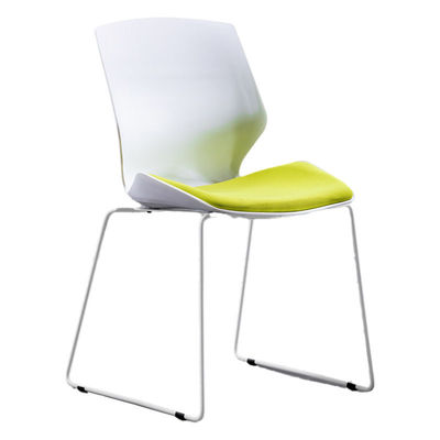Stackable Quattro gambe ufficio di formazione porosità mesh Conference Room Chair con PC Chair