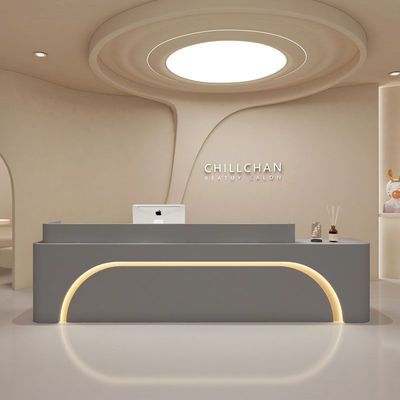 Recepzione multifunzionale semplice e moderna per il ristorante bianco di lusso