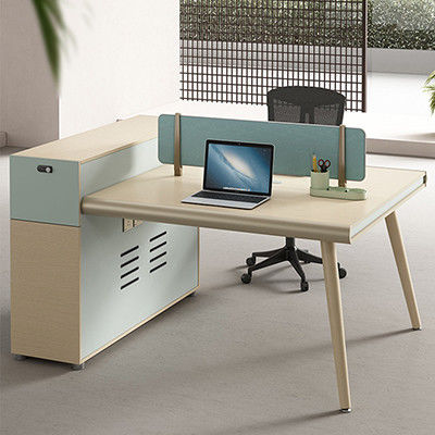 Scrivanie e sedie personalizzabili Combinazione per quattro persone Office Workstation