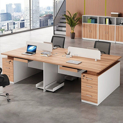 Desktop Computer Office Combinazione di scrivania e sedia per una semplice stazione di lavoro di scrittura moderna