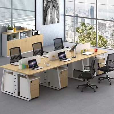 Modern Simple 4-6 Persone Staff Position Combination Desk per ufficio aziendale personalizzabile