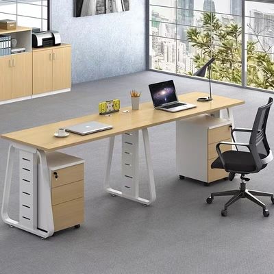 Modern Simple 4-6 Persone Staff Position Combination Desk per ufficio aziendale personalizzabile
