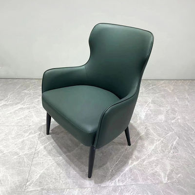 Arredamento della sala riunioni con tavolo e sedia di business in stile semplice