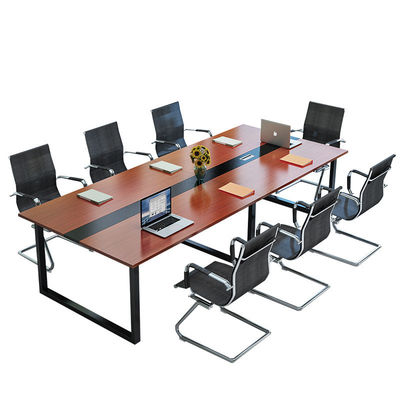 Finire sala riunioni sala riunioni tavolo di conferenza con sedie corrispondenti Set cliente richiesto