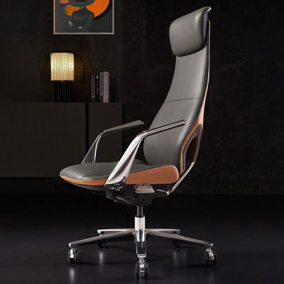 Sedia per ufficio con design ergonomico e materiale di pelle sintetica