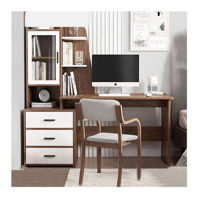 Tavolo per computer minimalista con libreria e cassetto