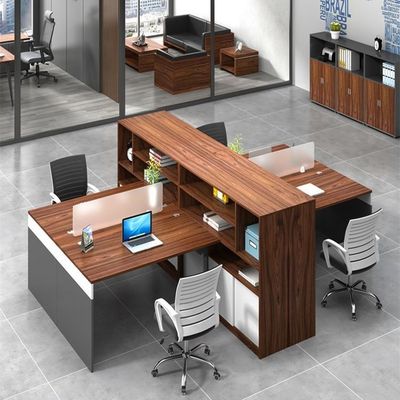 Stazione di lavoro di ufficio in stile moderno con design modulare aperto e materiale MFC
