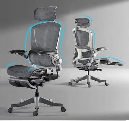 Sedia di ufficio girevole Boss personalizzata con poggiapiedi regolabile e braccio di metallo in alluminio